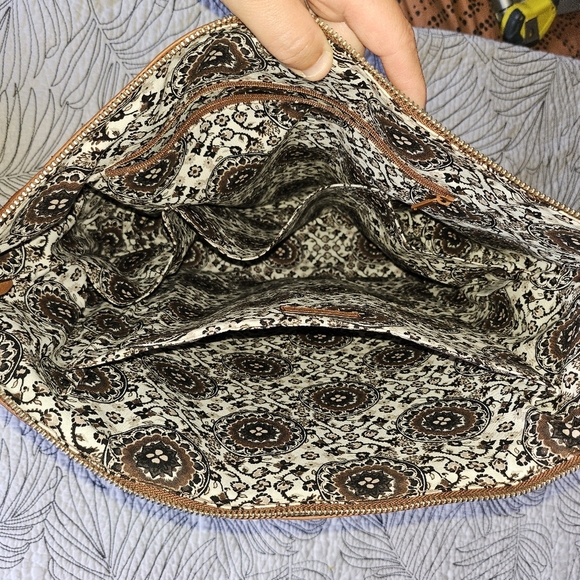 NWOT Vera Bradley Quilted Leather Tote Brown Camel - Picture 8 of 16